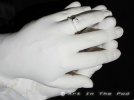 couple_hand_casting